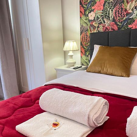 Forty1 Apartment Near Metro Cipro Рим Екстериор снимка
