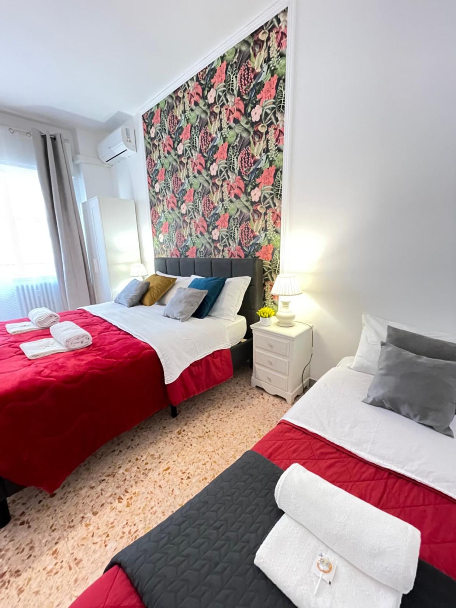 Forty1 Apartment Near Metro Cipro Рим Екстериор снимка